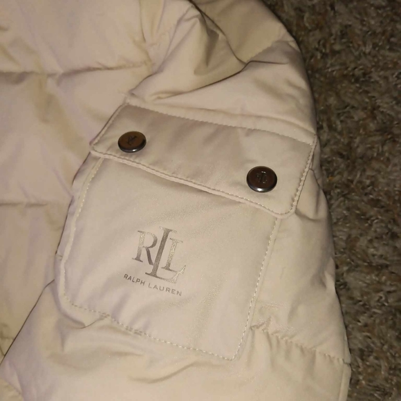 Women's Ralph Lauren creamWomen's Ralph Lauren cream - Picture 6 of 7